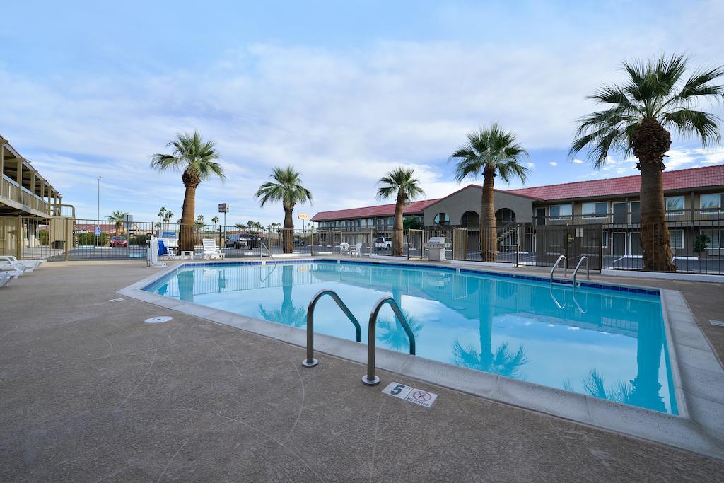Travelodge By Wyndham El Centro Exterior photo