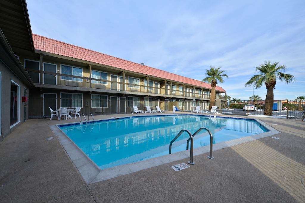 Travelodge By Wyndham El Centro Exterior photo
